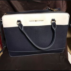 Tommy Hilfiger purse
